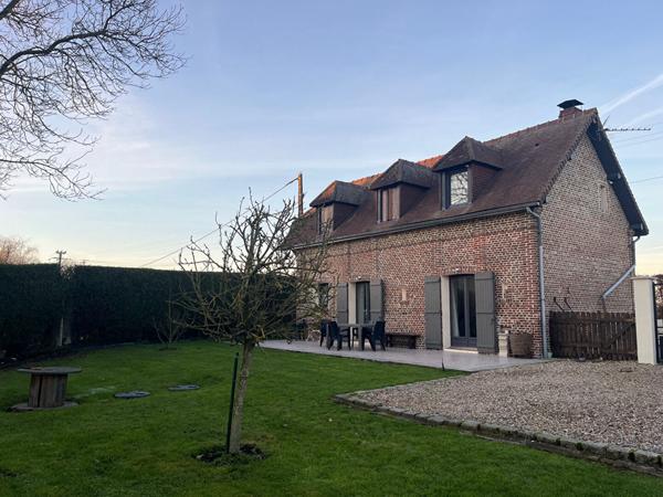 Charmante Maison à Louer à Bouquetot - Meublée