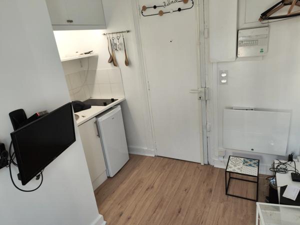 Dpt Paris (75), à vendre PARIS 10EME ARRONDISSEMENT STUDIO DE CHARME DPE en E