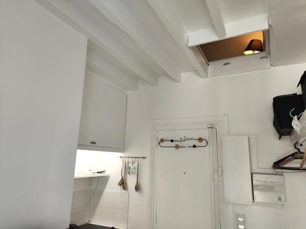 Dpt Paris (75), à vendre PARIS 10EME ARRONDISSEMENT STUDIO DE CHARME DPE en E