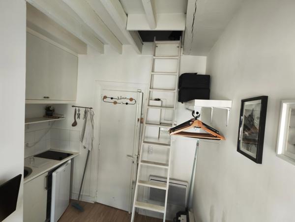 Dpt Paris (75), à vendre PARIS 10EME ARRONDISSEMENT STUDIO DE CHARME DPE en E