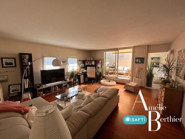 Dernier étage, terrasse de Rêve !!