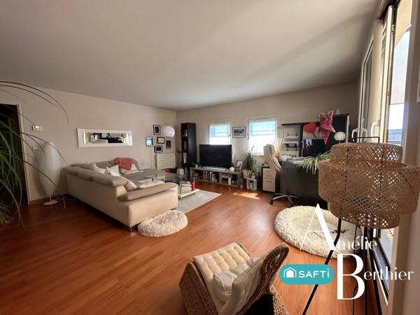 Dernier étage, terrasse de Rêve !!