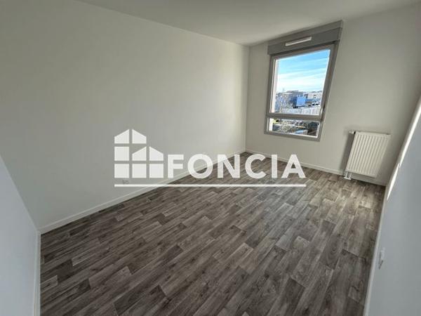 Location Appartement 2 pièces 49.9 m² - RUE PIERRE MENDES FRANCE Colombelles 14460