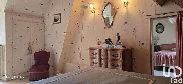 Maison de village 4 pièces de 55 m² à Venesmes (18190)