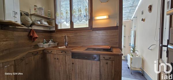 Maison de village 4 pièces de 55 m² à Venesmes (18190)