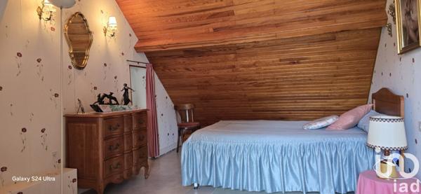 Maison de village 4 pièces de 55 m² à Venesmes (18190)