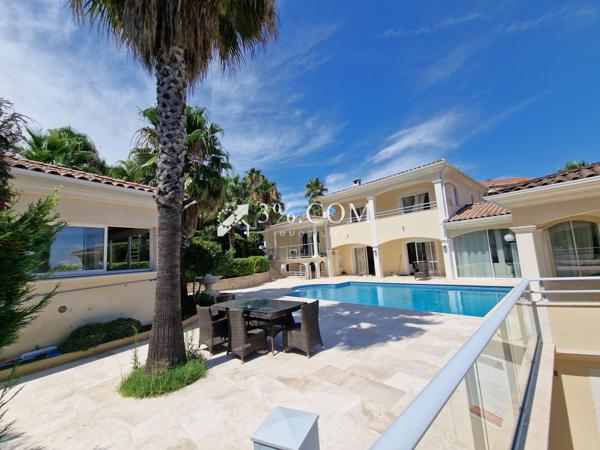 Villa 15 pièce(s) 11 chambre(s) 300 m²