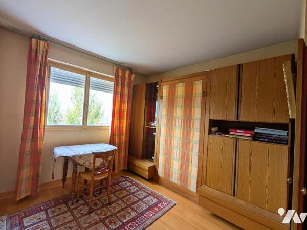 Appartement T5 avec balcon - 3 chambres - cave