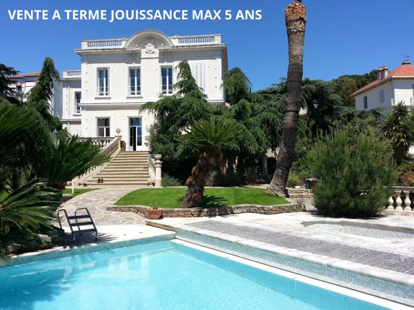 Hyères (83400) HYERES CENTRE VILLE - VILLA D'EXCEPTION AVEC VUE MER PANORAMIQUE