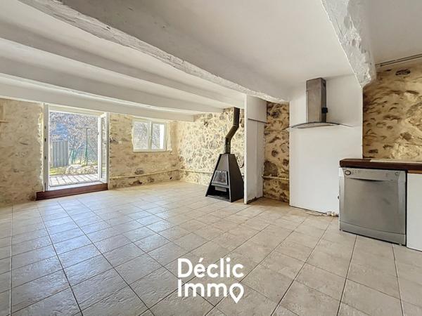 Vente maison Greolieres, 99m² 5 pièces 240 000€ avec garage