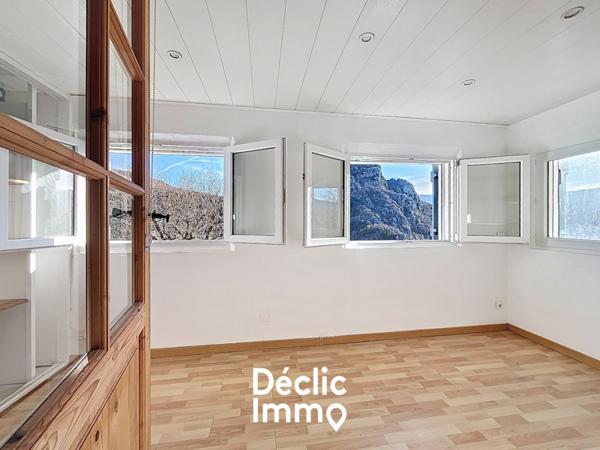 Vente maison Greolieres, 99m² 5 pièces 240 000€ avec garage