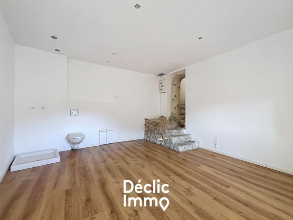 Vente maison Greolieres, 99m² 5 pièces 240 000€ avec garage