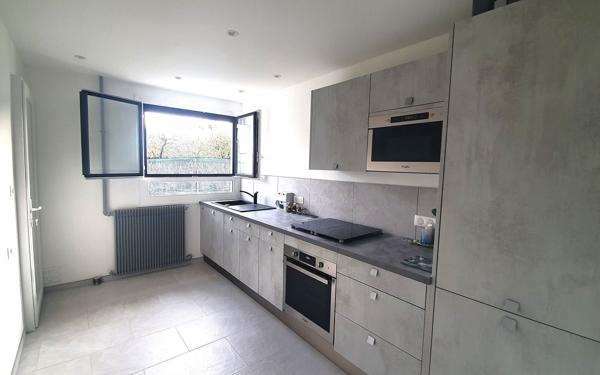 Maison à vendre    6 pièces •  Servon