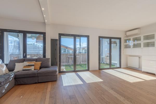 Bel appartement T4 de 98 m² avec terrasse, Bordeaux Chartrons