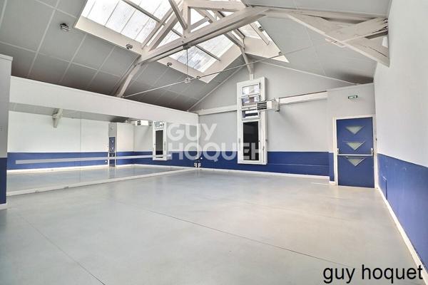 Local commercial Bernay