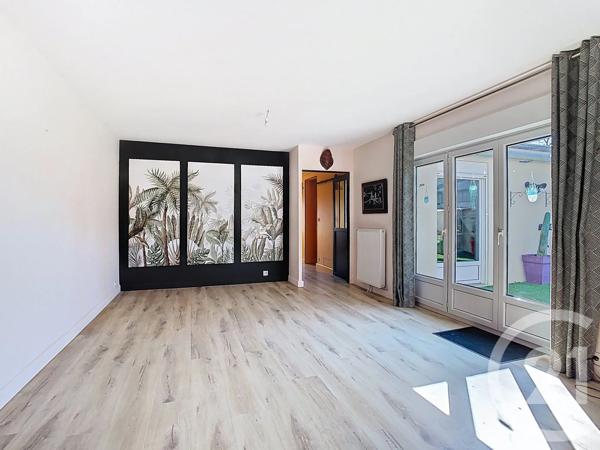 Maison à vendre  4 pièces - 80 m 2   LANVALLAY  - 22