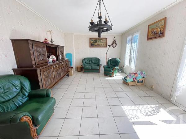 Maison à vendre  4 pièces - 80 m 2   LANVALLAY  - 22