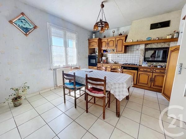 Maison à vendre  4 pièces - 80 m 2   LANVALLAY  - 22