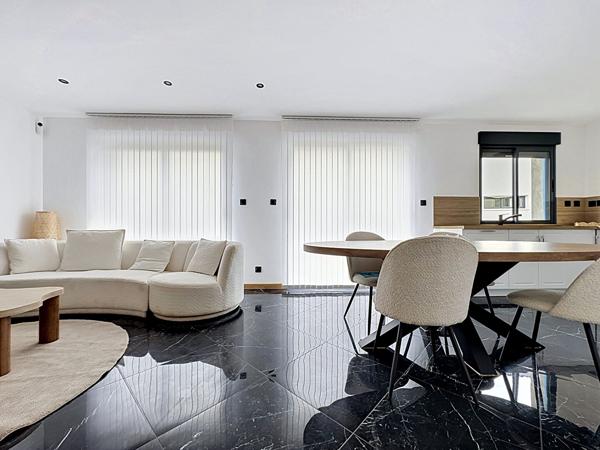 Maison, plain-pied, 3 chambres, jardin, garage, rénovée, bus, C9, écoles, commerces