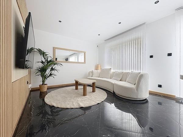 Maison, plain-pied, 3 chambres, jardin, garage, rénovée, bus, C9, écoles, commerces
