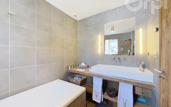 Appartement à vendre    4 pièces • 86 m2 Megève