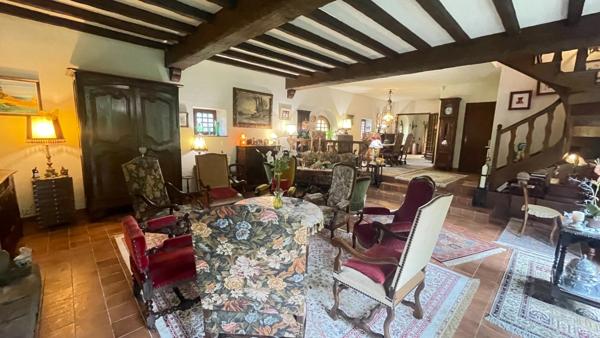 Maison de caractère de 190 m² LOUDEAC (22)