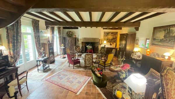 Maison de caractère de 190 m² LOUDEAC (22)