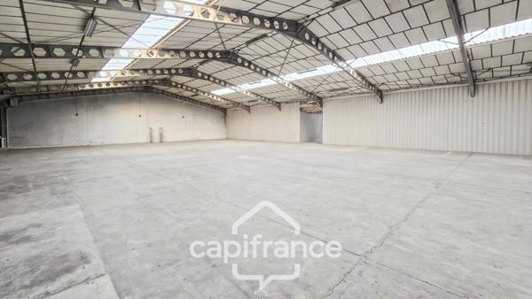 A vendre CHALON SUR SAONE, Local/bureau de 2009 m² sur terrain de 4971 m²