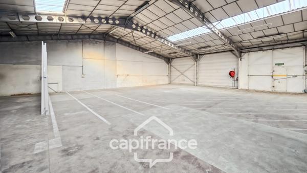 A vendre CHALON SUR SAONE, Local/bureau de 2009 m² sur terrain de 4971 m²