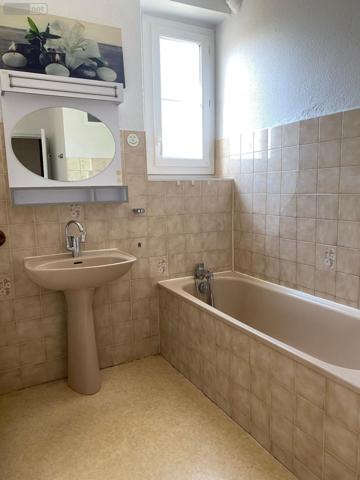 Appartement à rénover à vendre à Paray-le-Monial en Saône-et-Loire (71600), ref : A-P-CA   
SUD