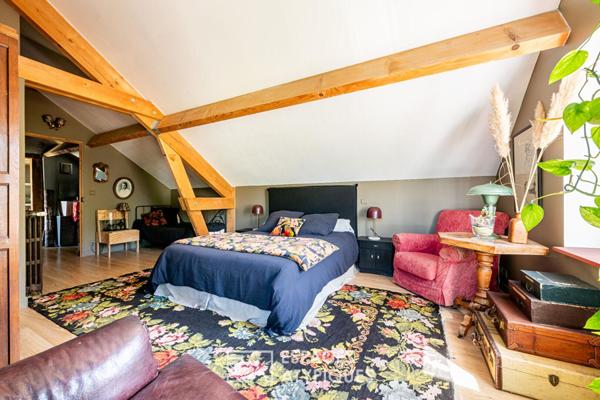 La maison de caractère rénovée avec jardin à proximité du centre-ville