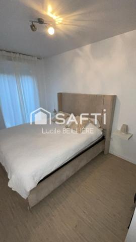 A AULNAY SOUS-BOIS 93600 CHARMANT APPARTEMENT LUMINEUX  T3, 58 m², 2 chambres avec un parking