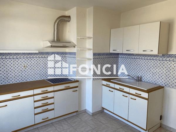 Location Appartement 2 pièces 59.93 m² - RUE MALHERBE,PLACE SAINT ETIENNE Beauvais 60000
