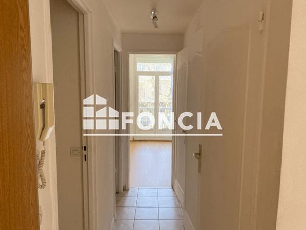 Location Appartement 2 pièces 59.93 m² - RUE MALHERBE,PLACE SAINT ETIENNE Beauvais 60000