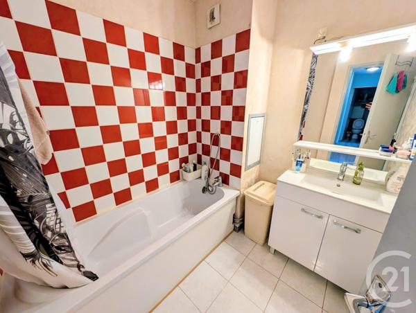 Appartement F3 à vendre  3 pièces - 69,74 m2 SEVRAN - 93