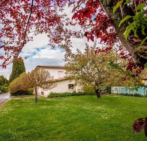 Maison à vendre |  Foix |  9 pièces | 201 m²