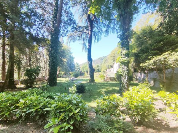Maison bourgeoise renovée avec de belles prestations sur la commune de Vals les bains
