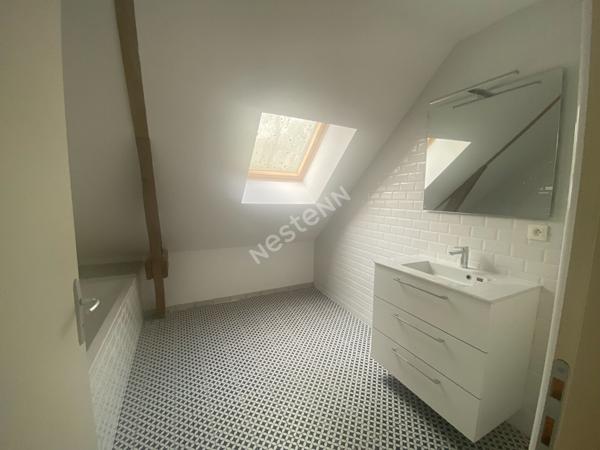 A LOUER - APPARTEMENT REFAIT A NEUF 2 CHAMBRES NAIZIN