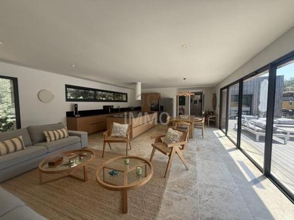 Vente / Maison contemporaine à Bonifacio (20169)