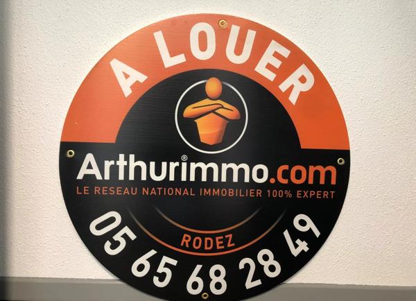 Location Local commercial 4 pièces 83 m2 à Rodez