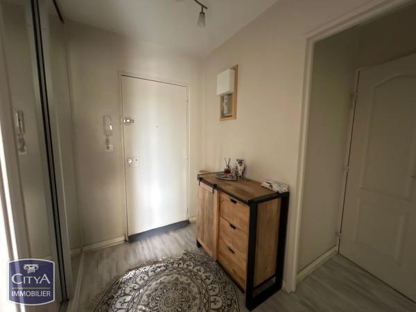 Appartement à vendre 2 pièces 51.41m² Châtellerault (86100)