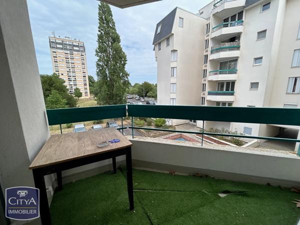 Appartement à vendre 2 pièces 51.41m² Châtellerault (86100)