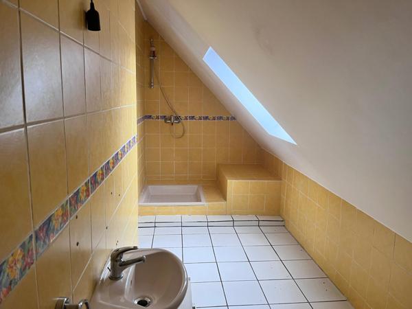 Charmant appartement atypique et lumineux au dernier étage