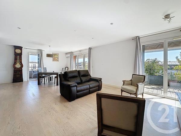 Appartement T3 à vendre  4 pièces - 120,95 m 2   LA TESTE DE BUCH  - 33
