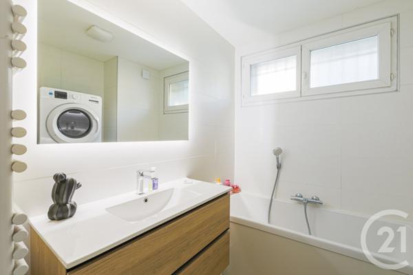 Appartement T5 à vendre  5 pièces - 108 m2 ECHIROLLES - 38