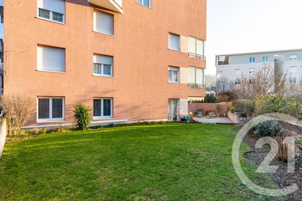 Appartement T5 à vendre  5 pièces - 108 m2 ECHIROLLES - 38