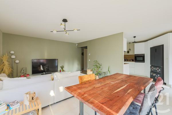 Appartement T5 à vendre  5 pièces - 108 m2 ECHIROLLES - 38
