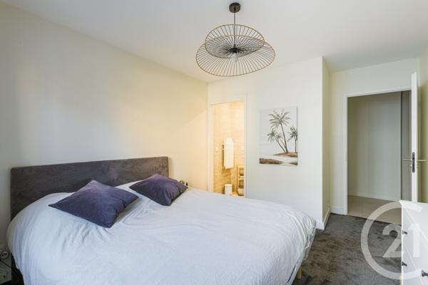 Appartement T5 à vendre  5 pièces - 108 m2 ECHIROLLES - 38