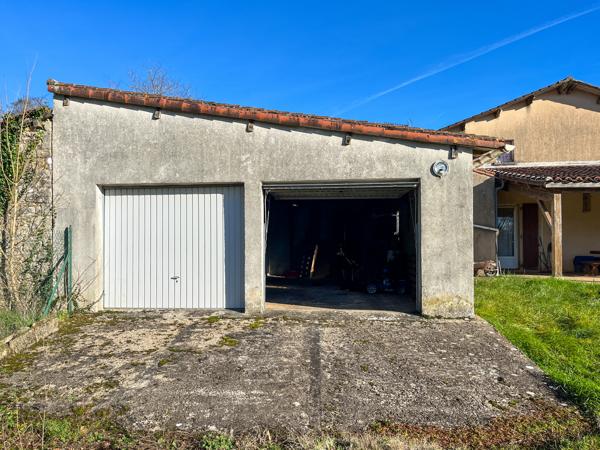 Maison à vendre à Ruffec (16700) - Charente