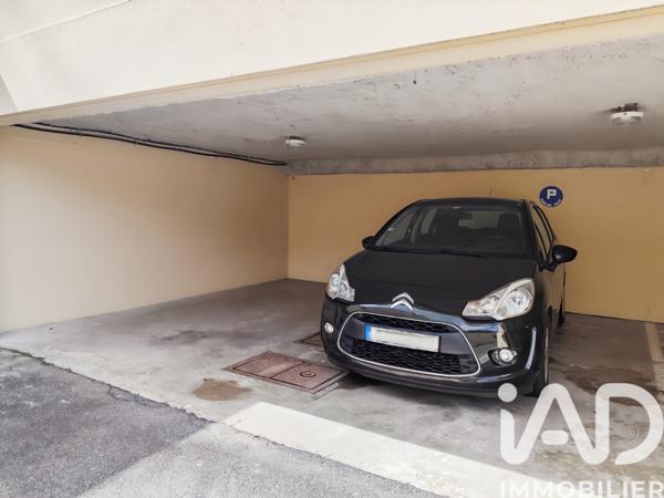 Parking à vendre 195 m² Pontoise